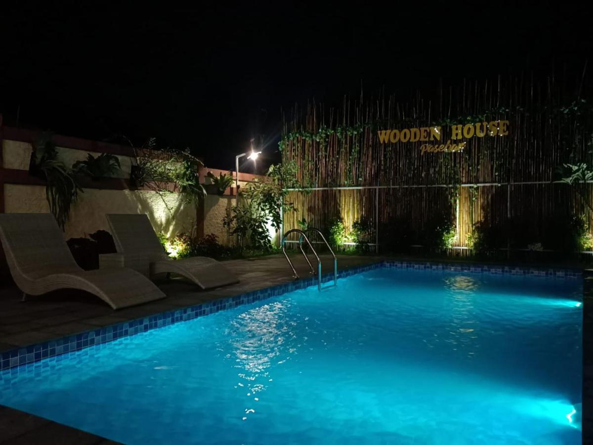 Wooden House Paseban Villa Bogor Esterno foto