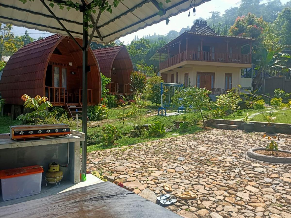 Wooden House Paseban Villa Bogor Esterno foto