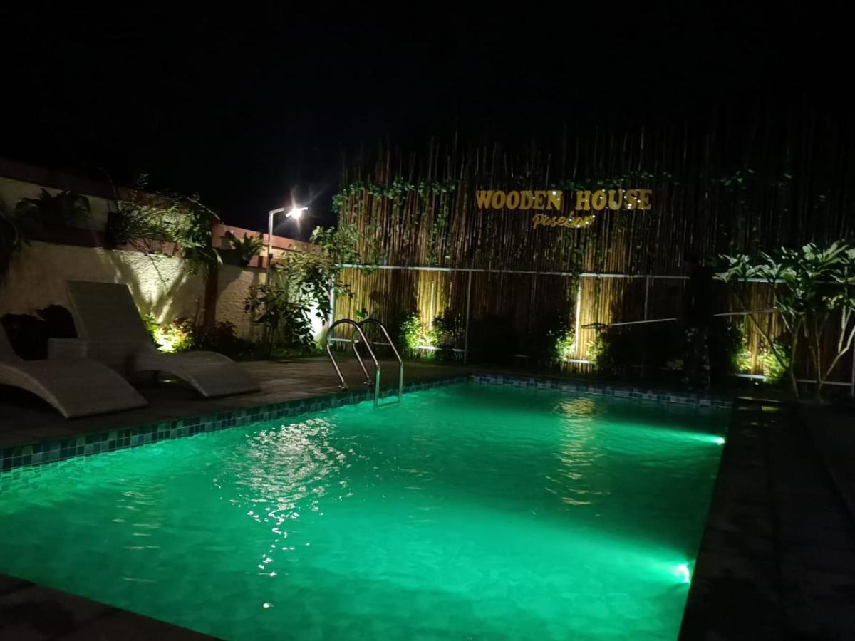 Wooden House Paseban Villa Bogor Esterno foto